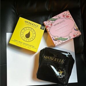 2 BNIB Spongelle & a travel case